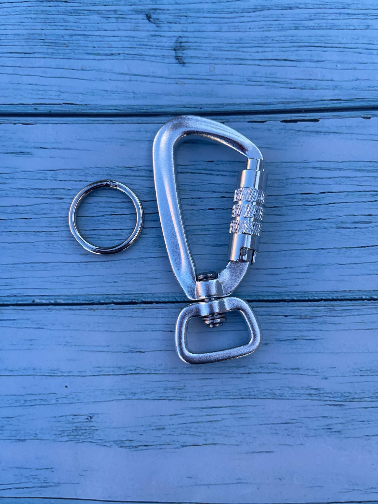 "Carabiner"